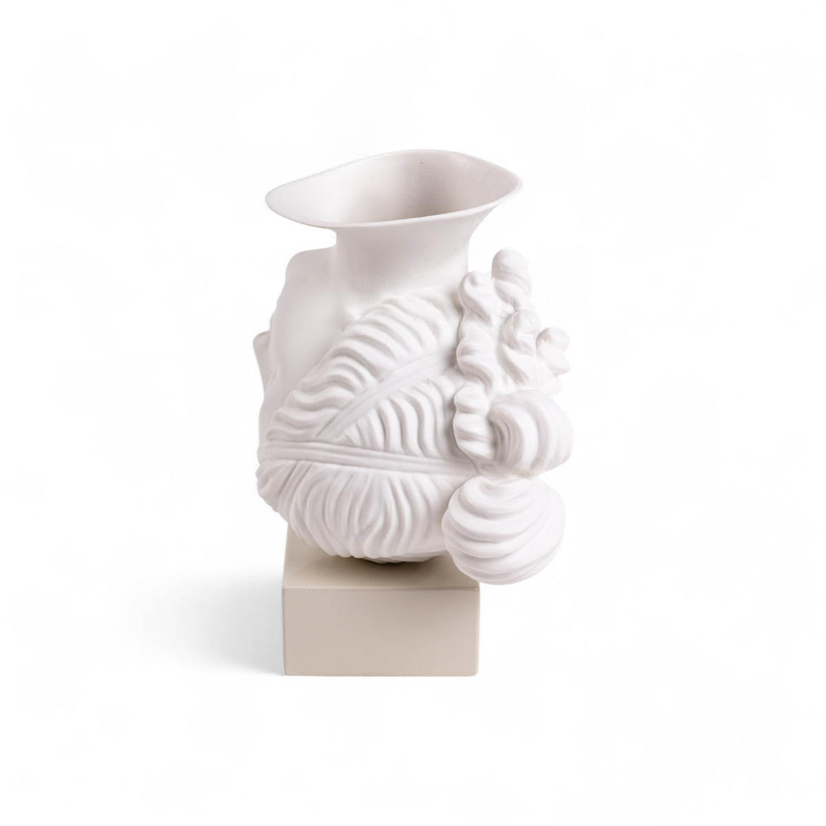 AMOR VOLAT vase