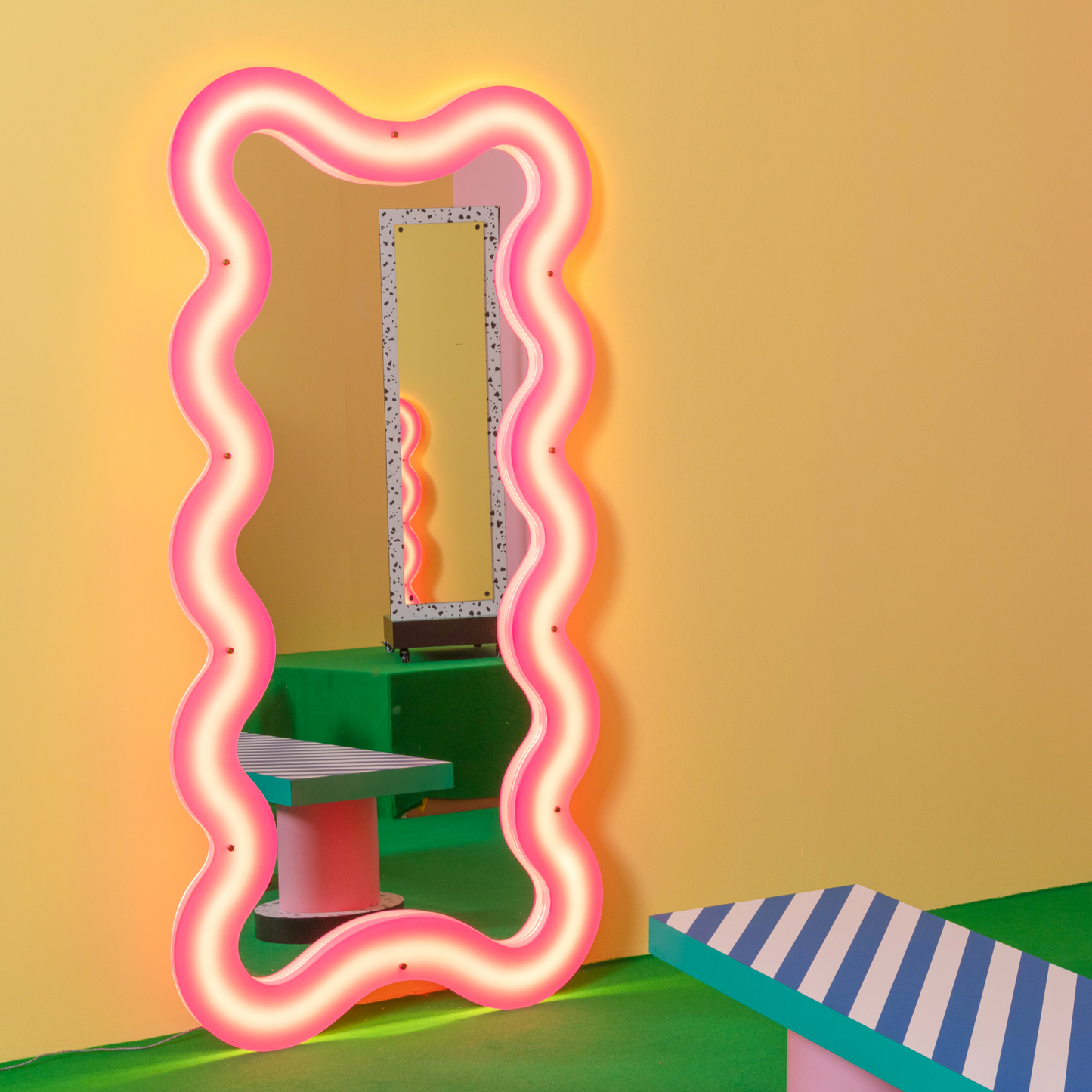 Supercurve Mirror Tall