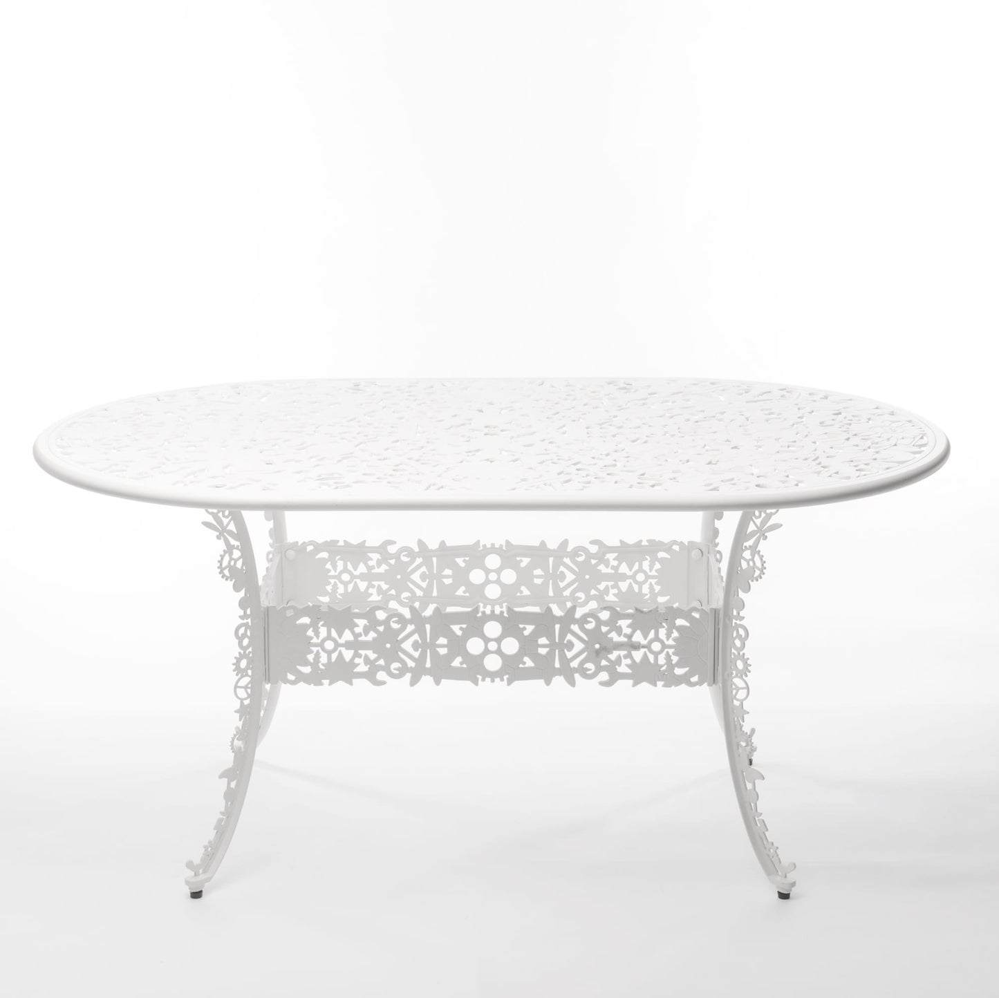 Industry Collection ALUMINIUM OVAL TABLE - WHITE