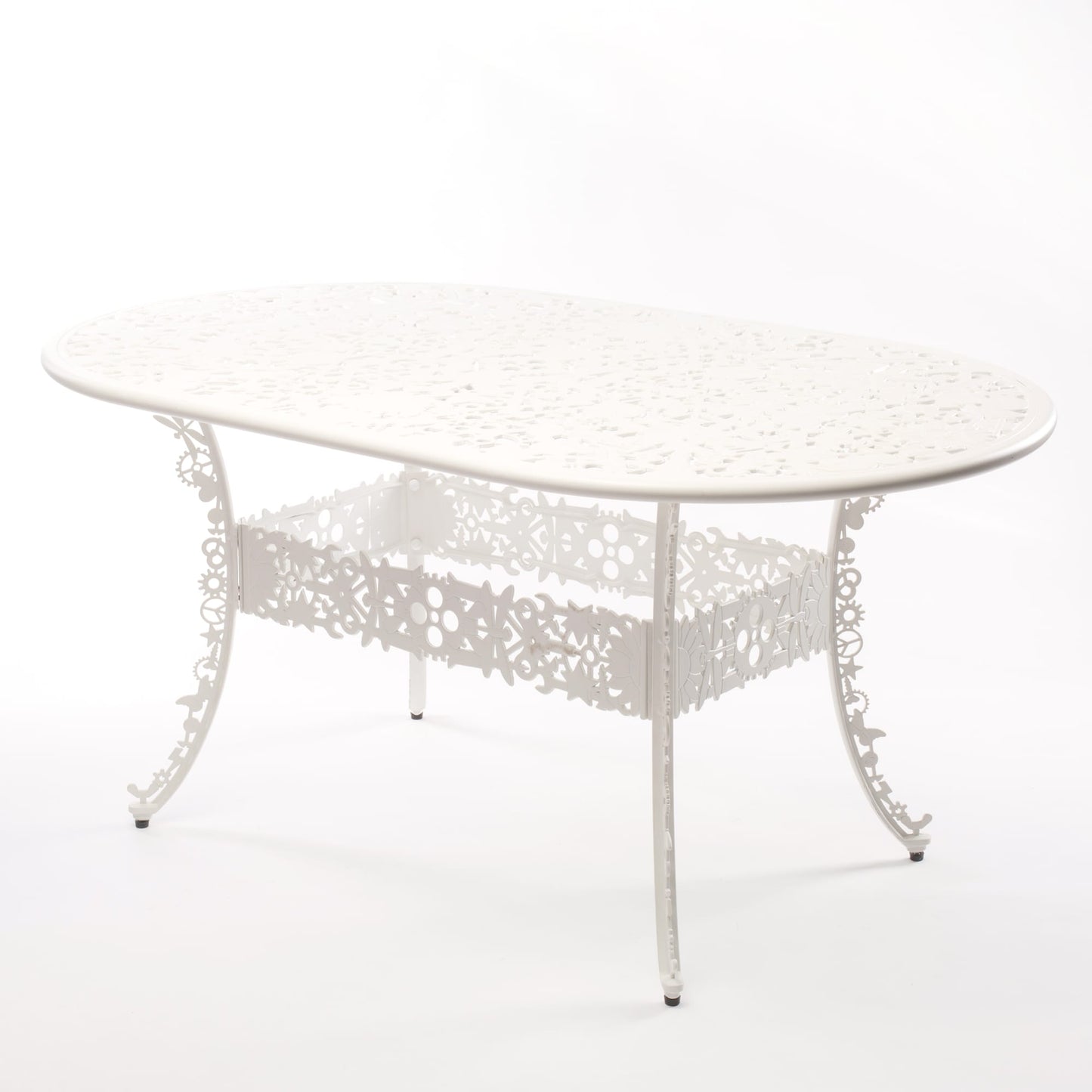 Industry Collection ALUMINIUM OVAL TABLE - WHITE