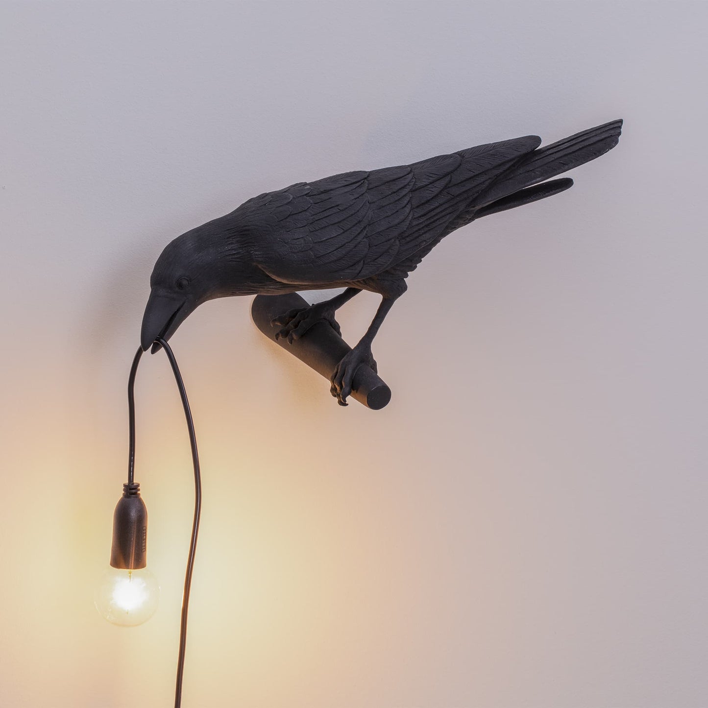 Bird Lamp Black Looking Left OUTDOOR